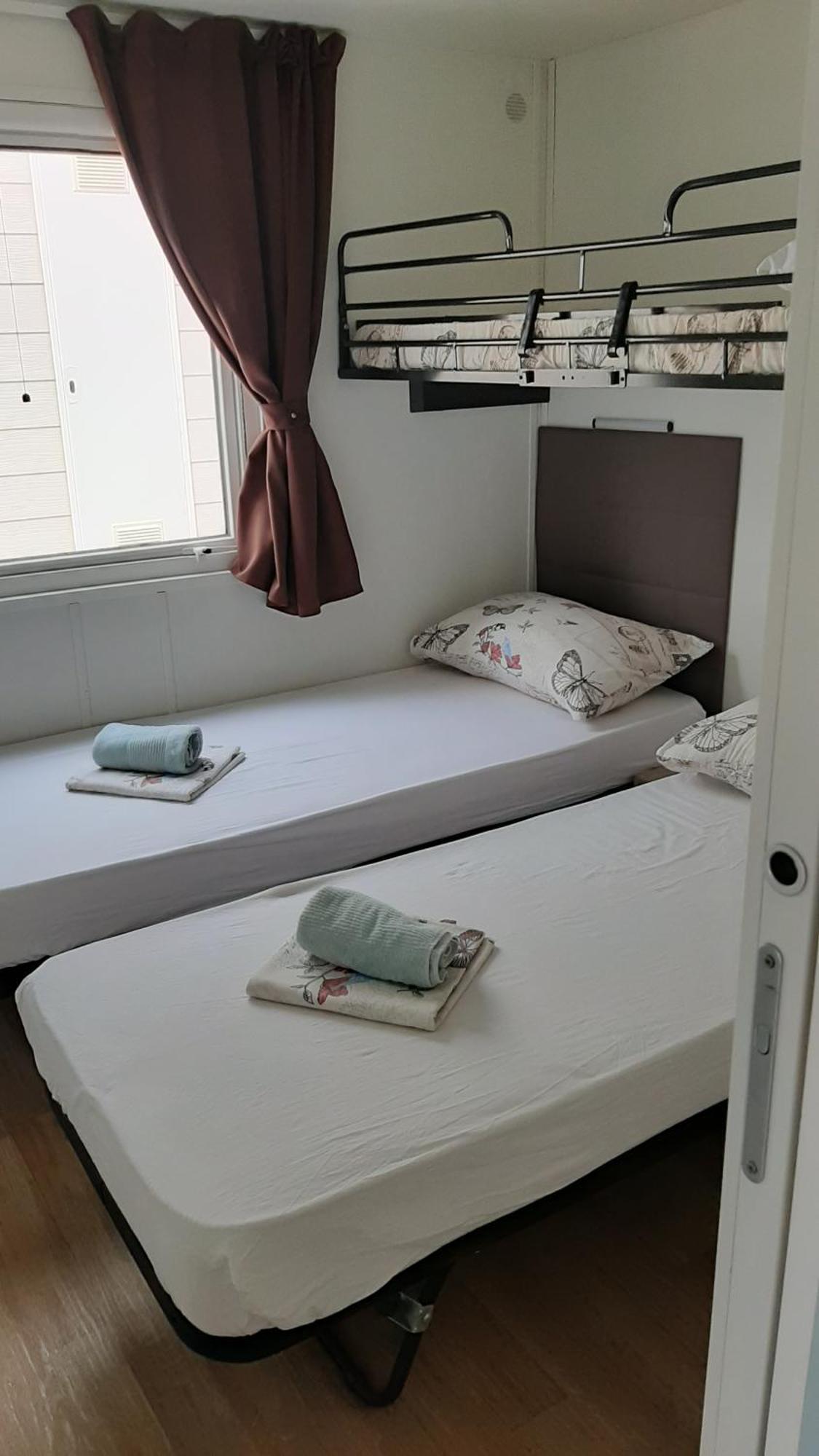 Mobile Homes Kamp Maslina, ビオグラード・ナ・モル 部屋 写真